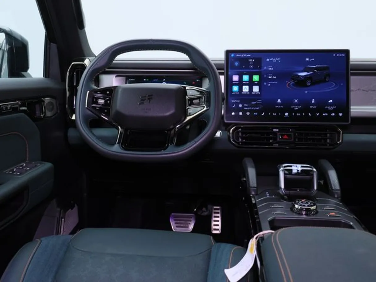 Car image 15