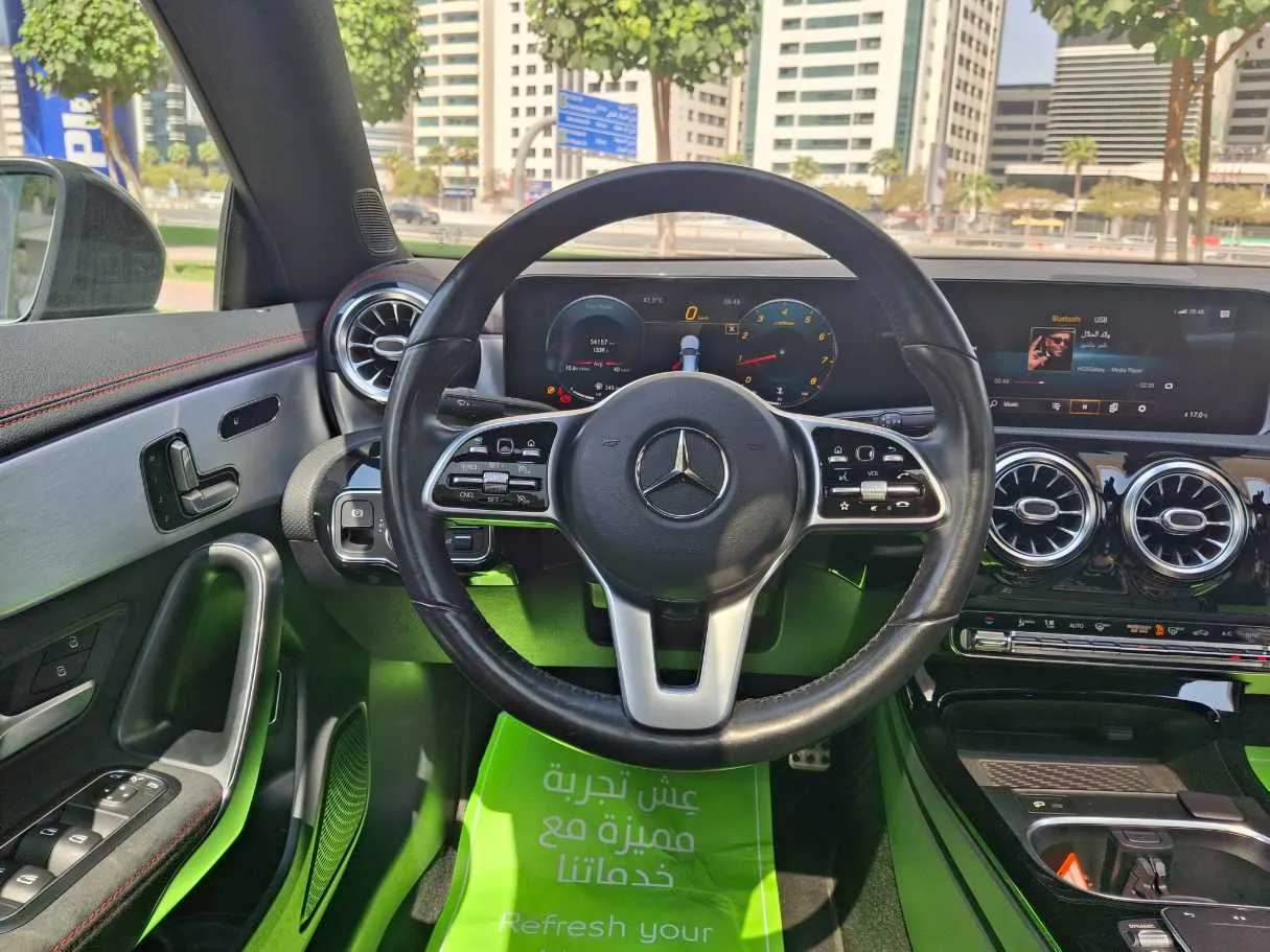 Car image 17
