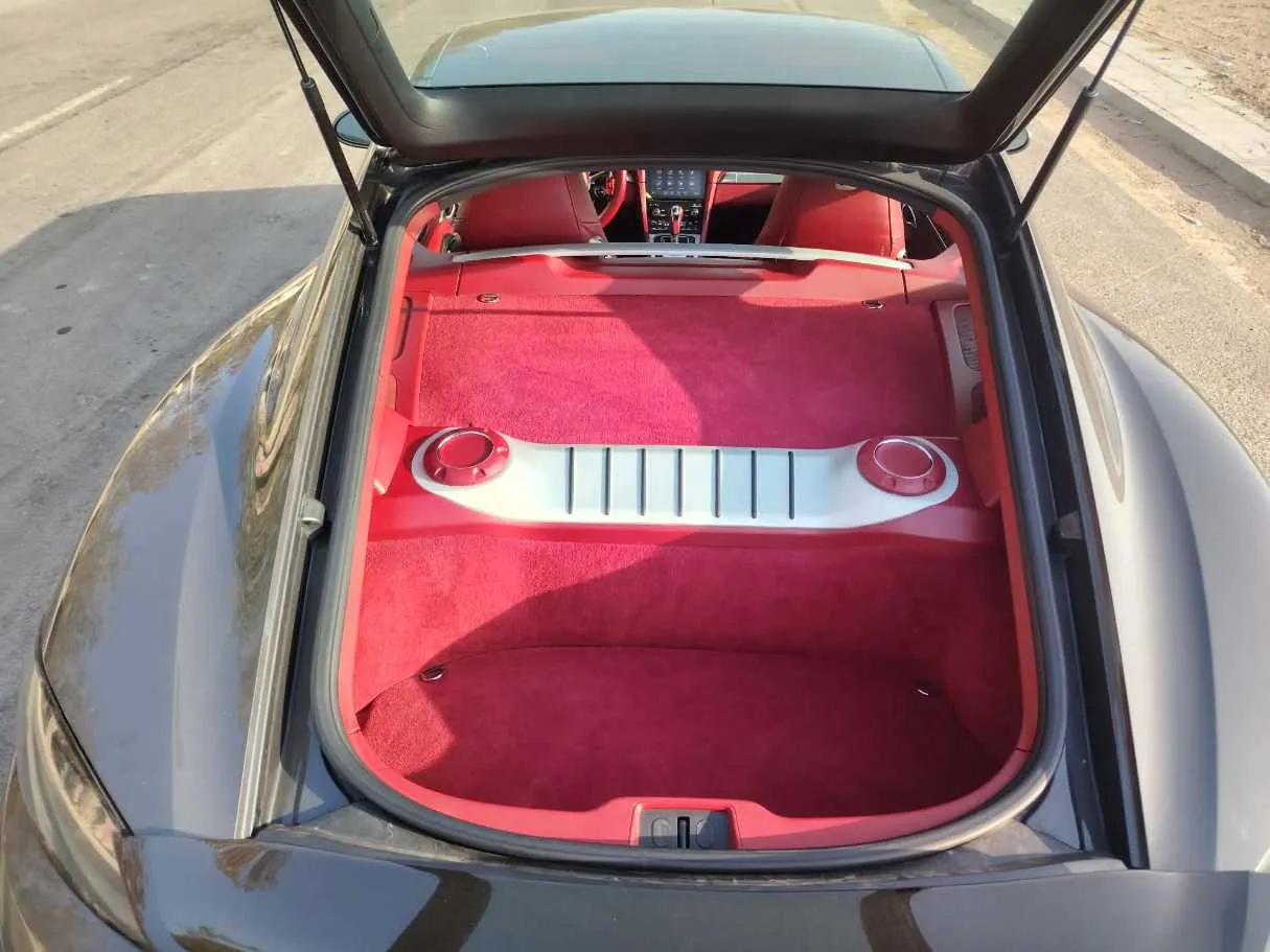 Car image 40