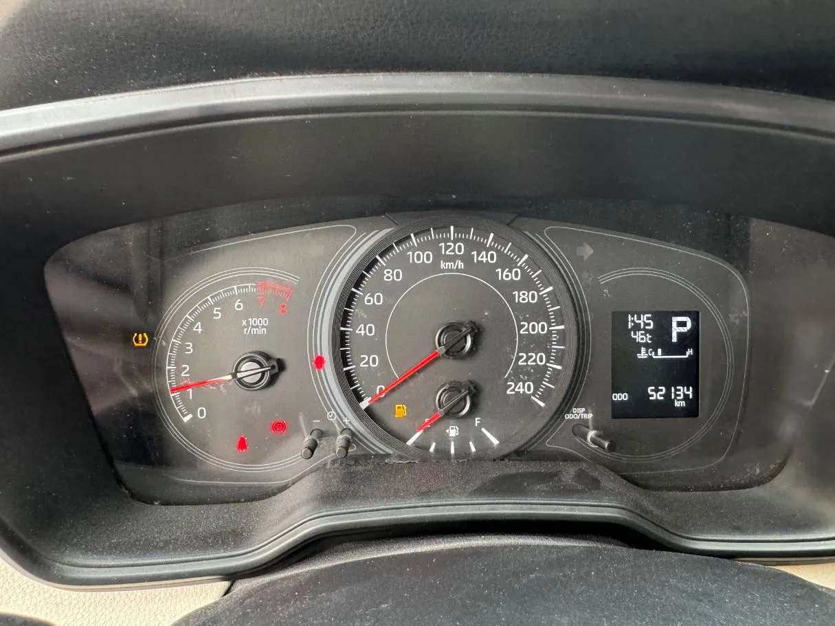 Car image 19