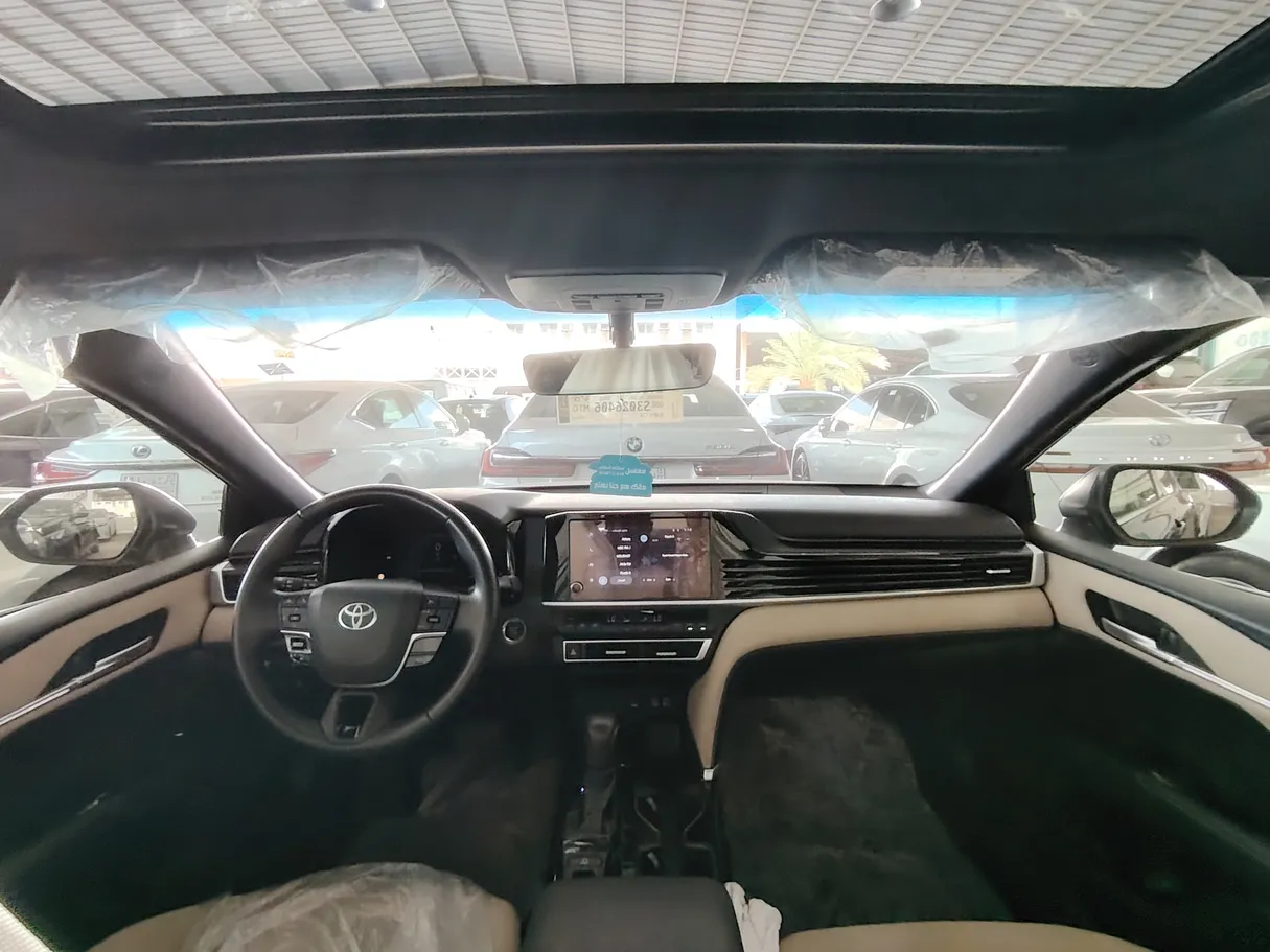 Car image 21