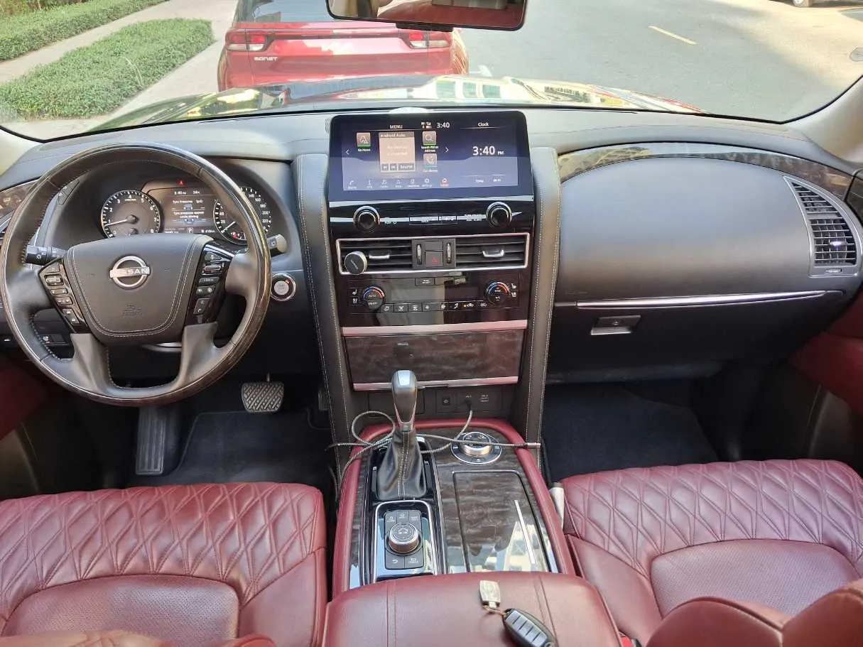 Car image 18
