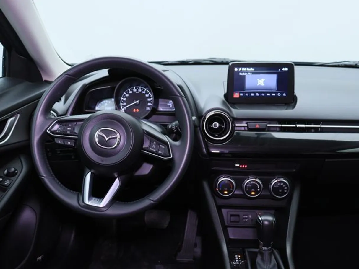 Car image 15