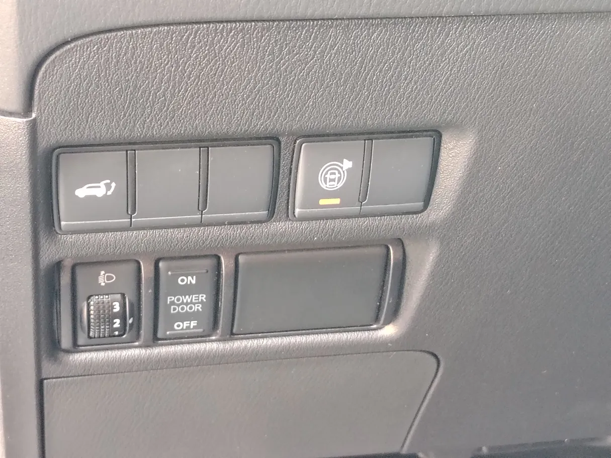 Car image 40
