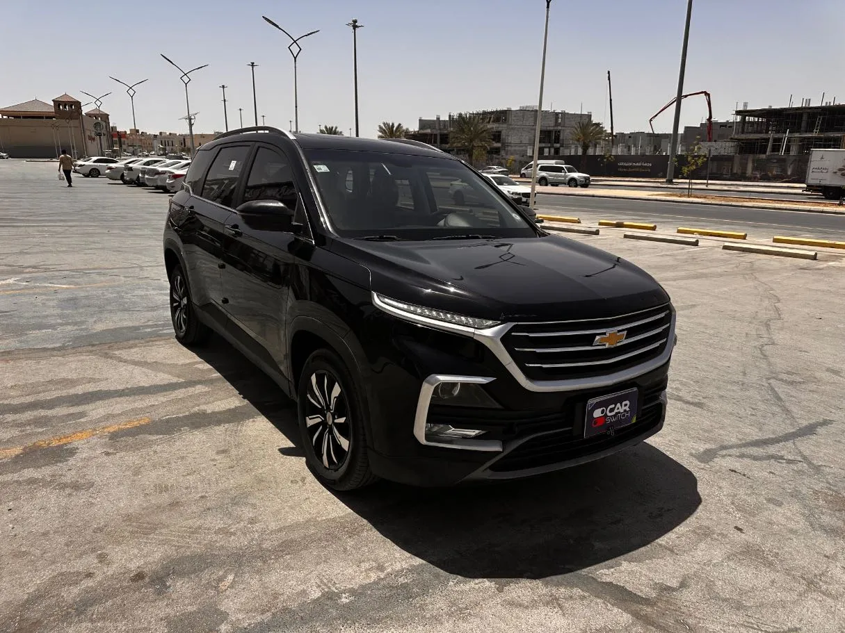 Car image 3