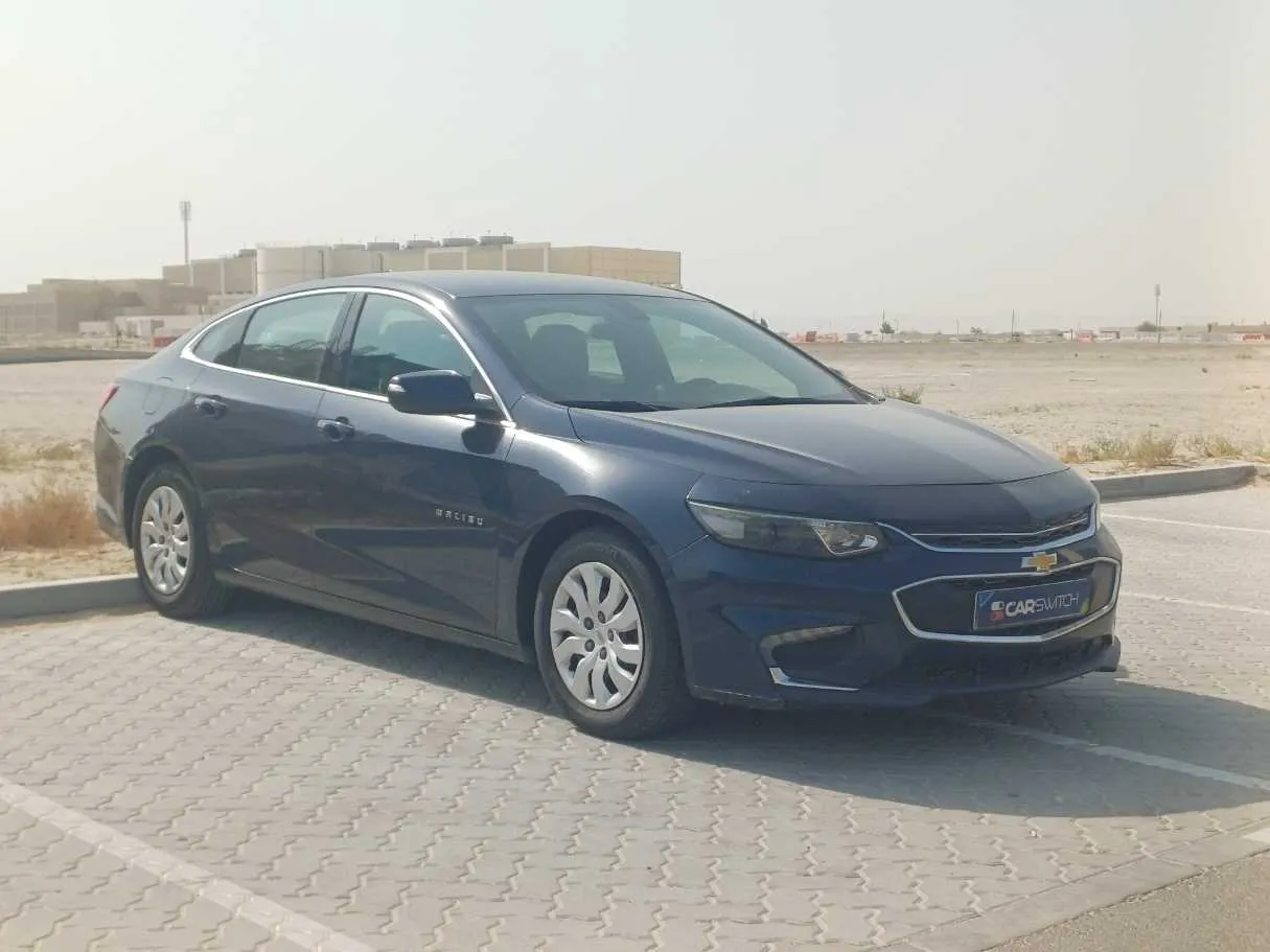 Car image 4