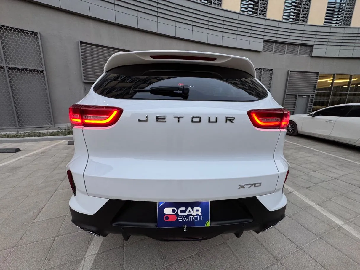 Car image 6