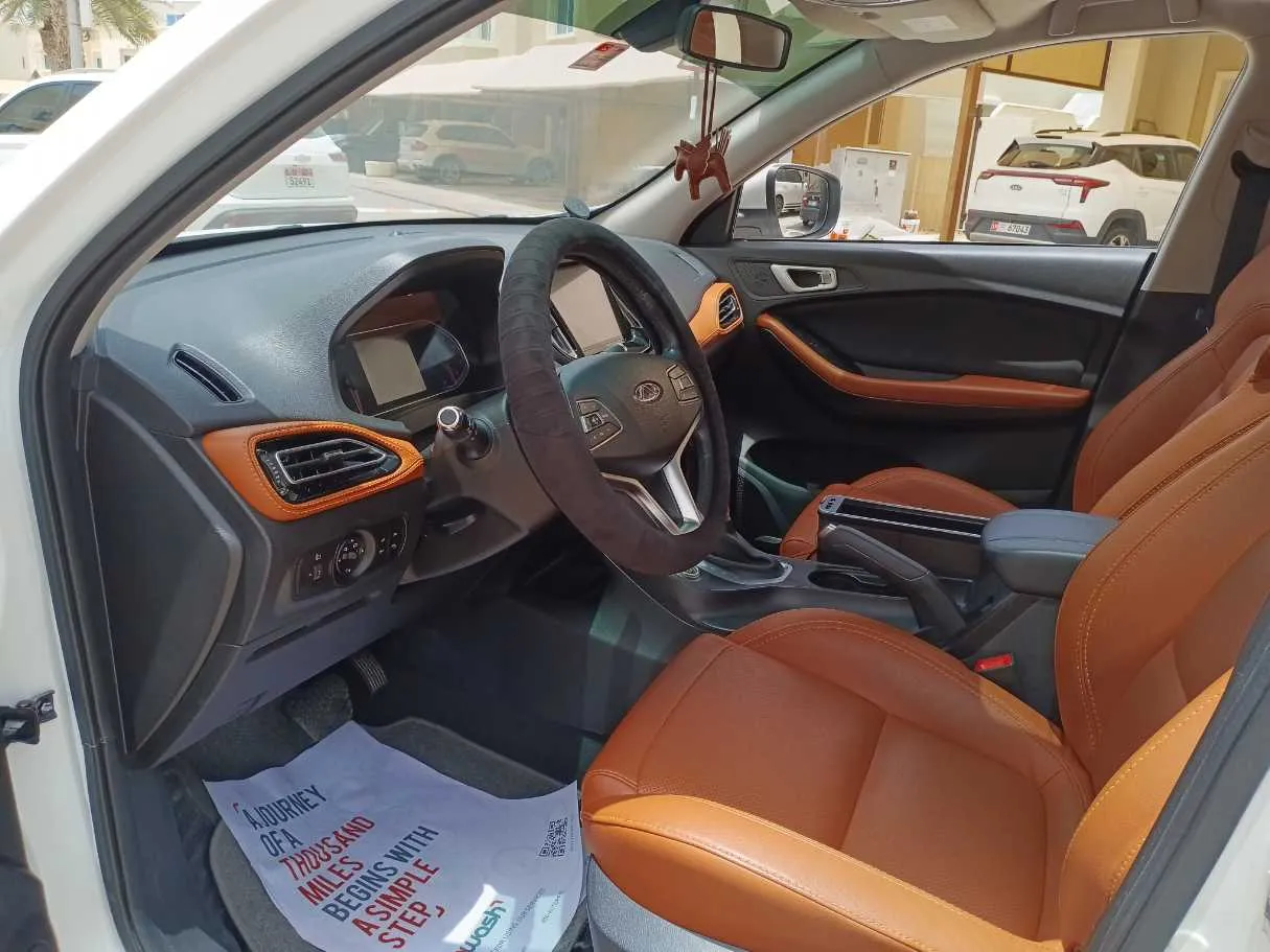 Car image 11