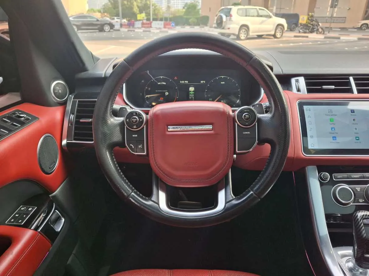 Car image 17
