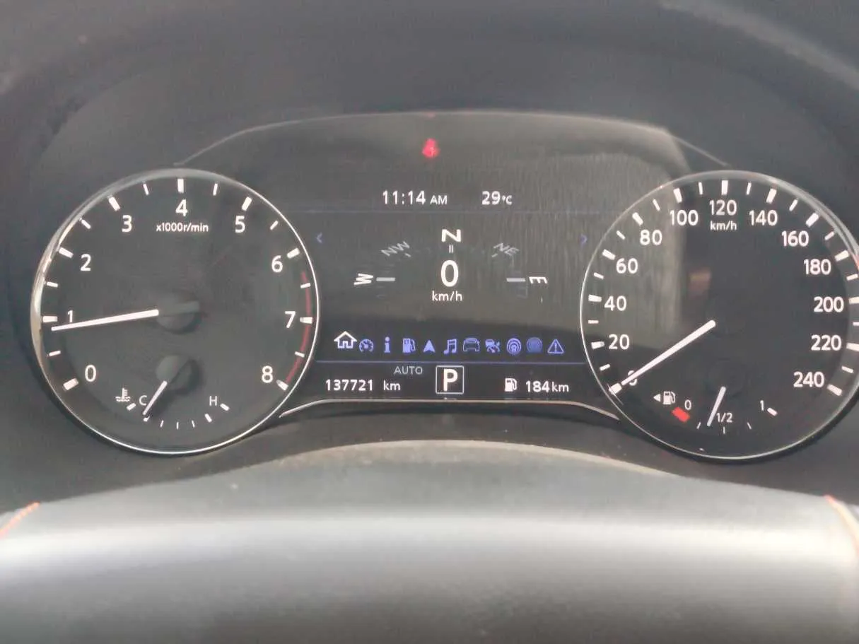Car image 24
