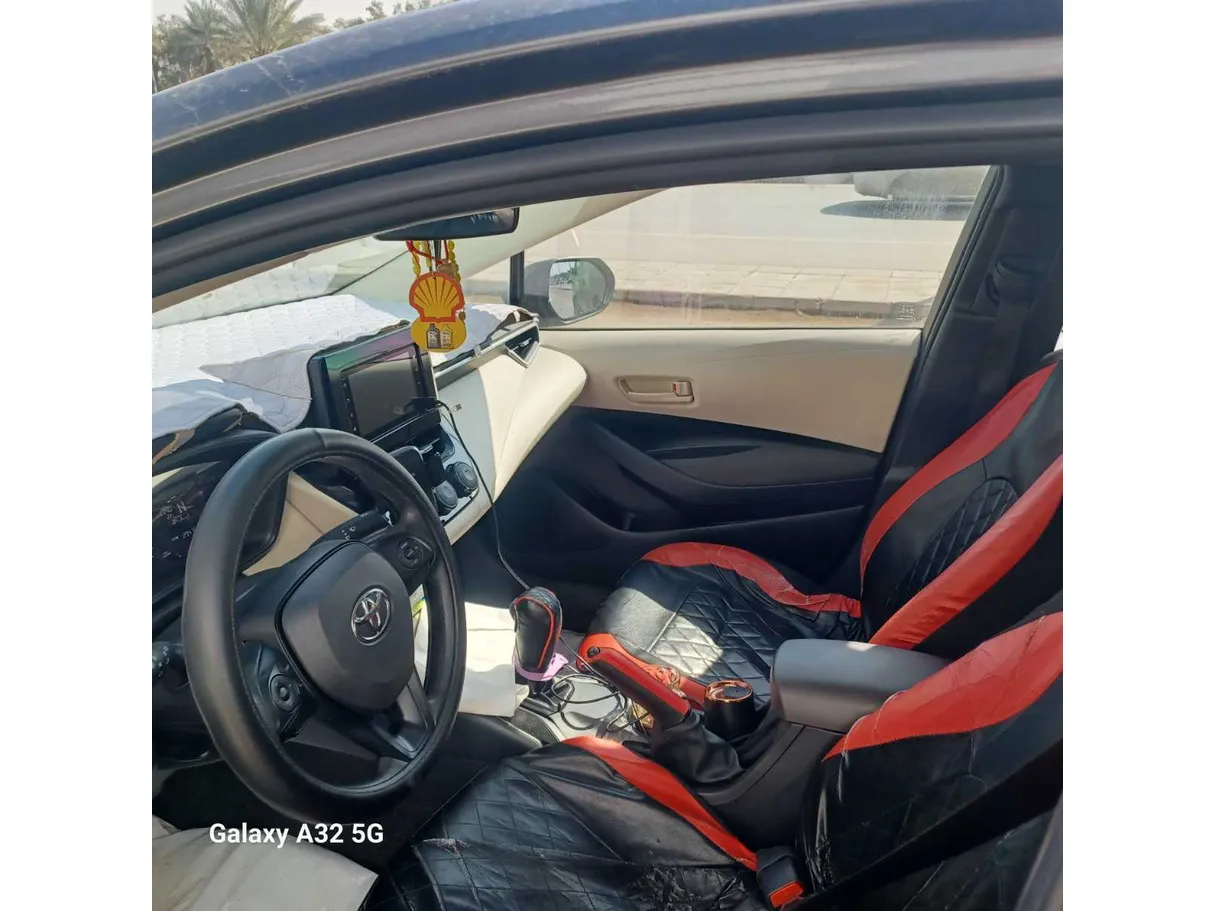 Car image 10