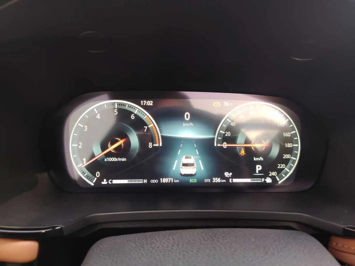 Car image 23