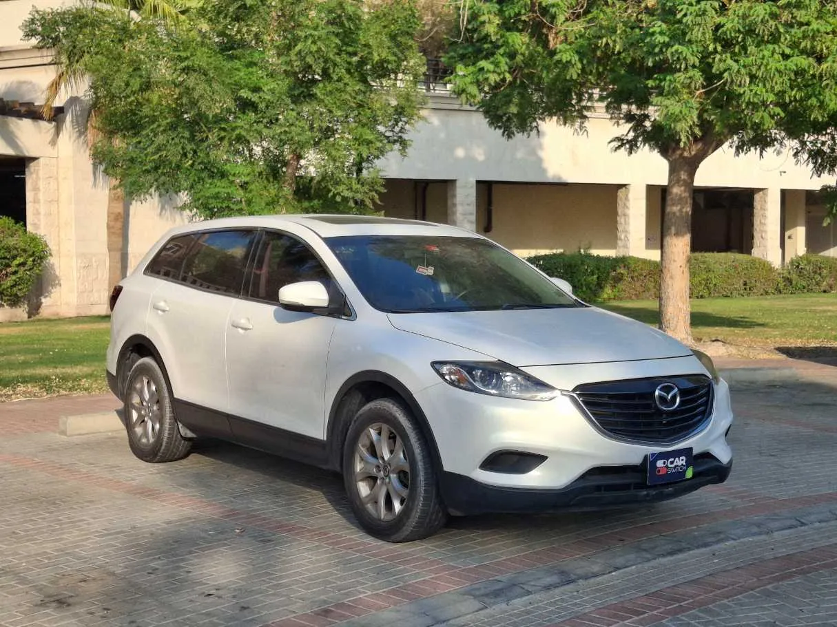 Car image 4