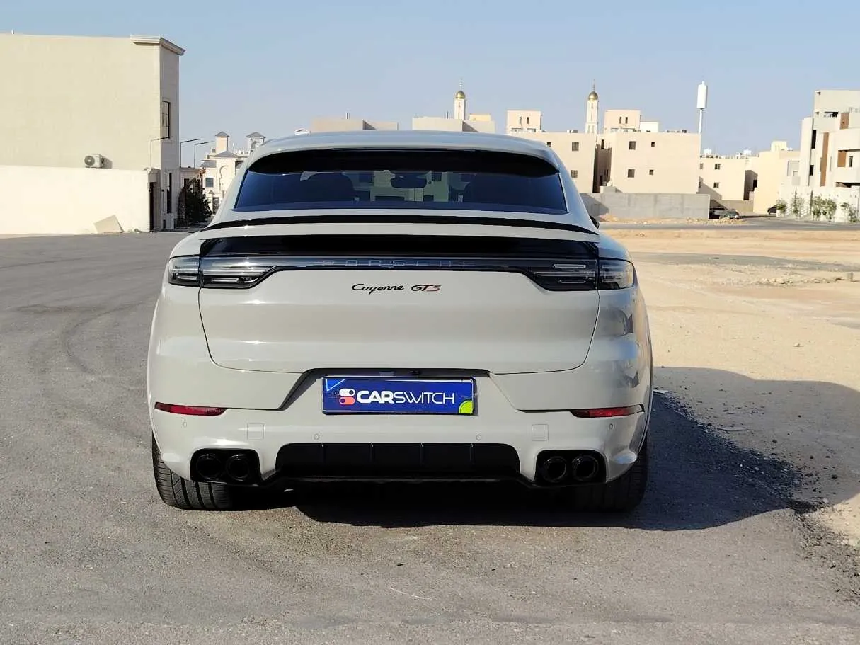 Car image 6