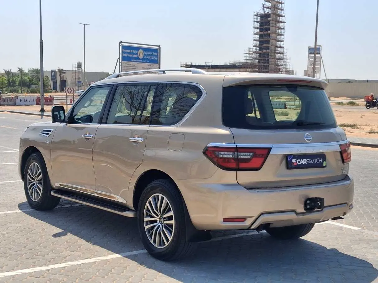 Car image 7