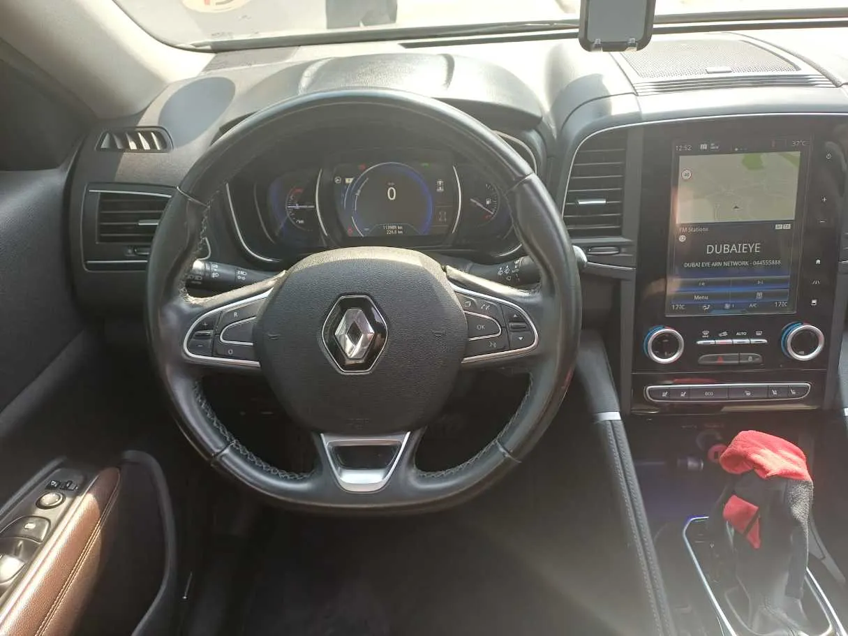 Car image 13