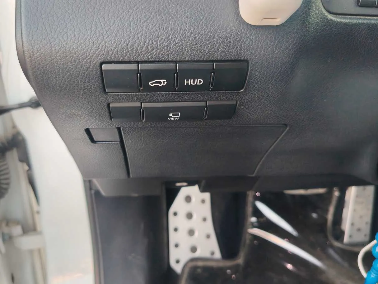 Car image 29