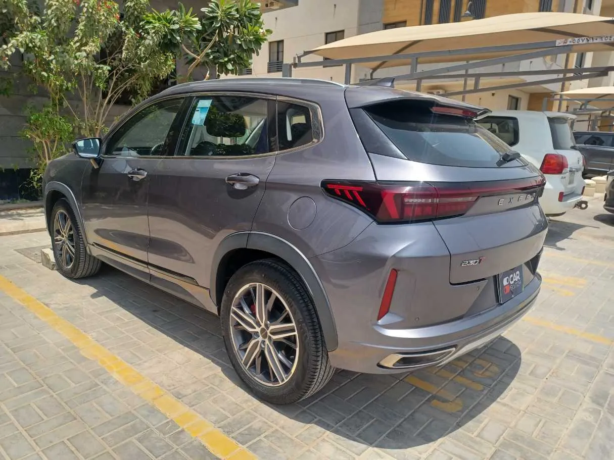 Car image 7