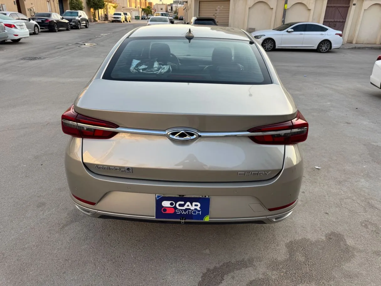 Car image 6