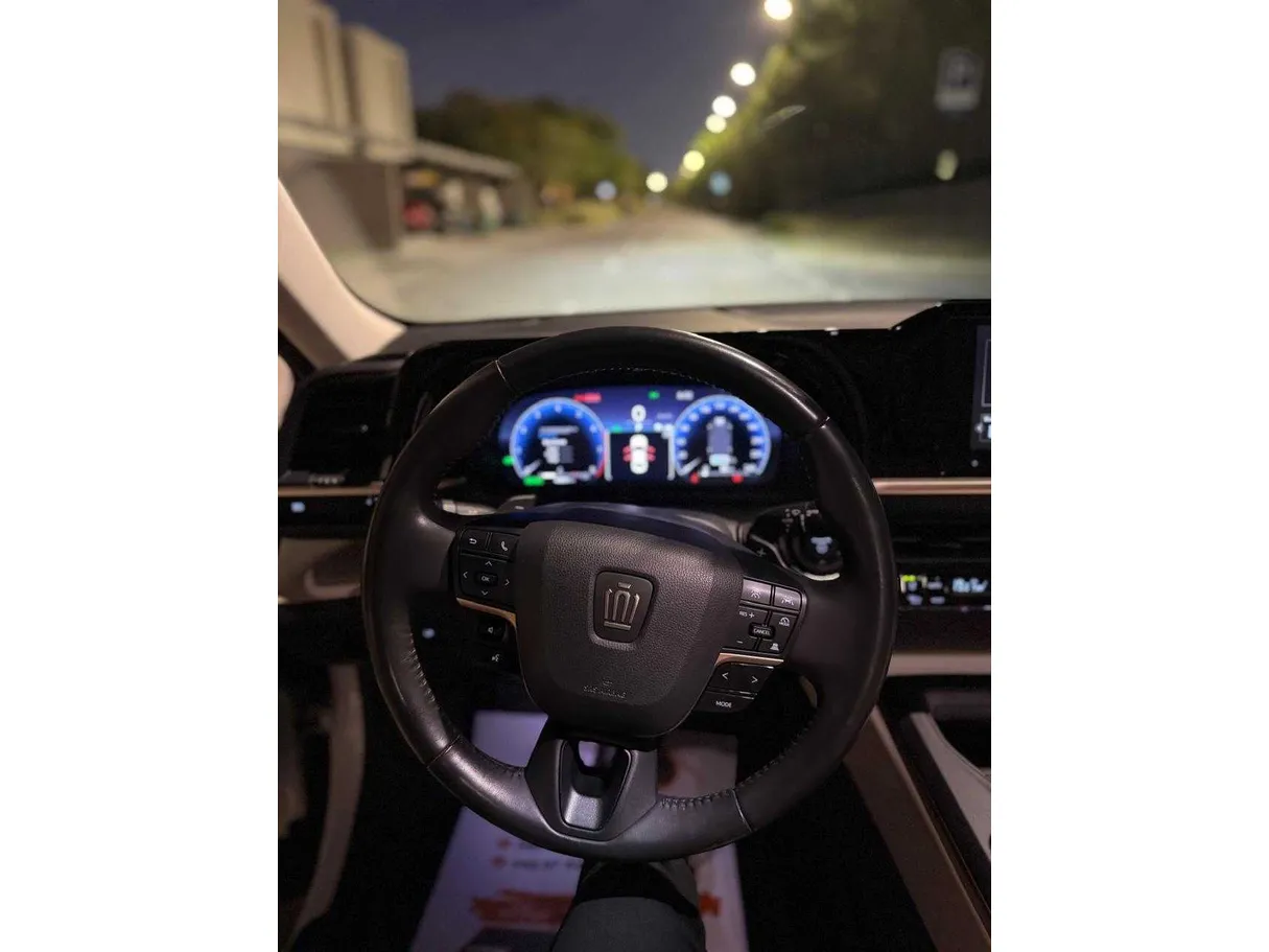 Car image 21