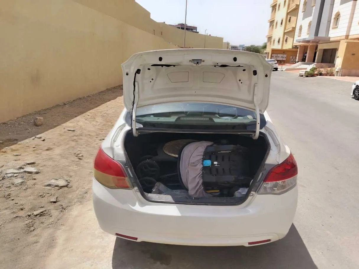 Car image 31