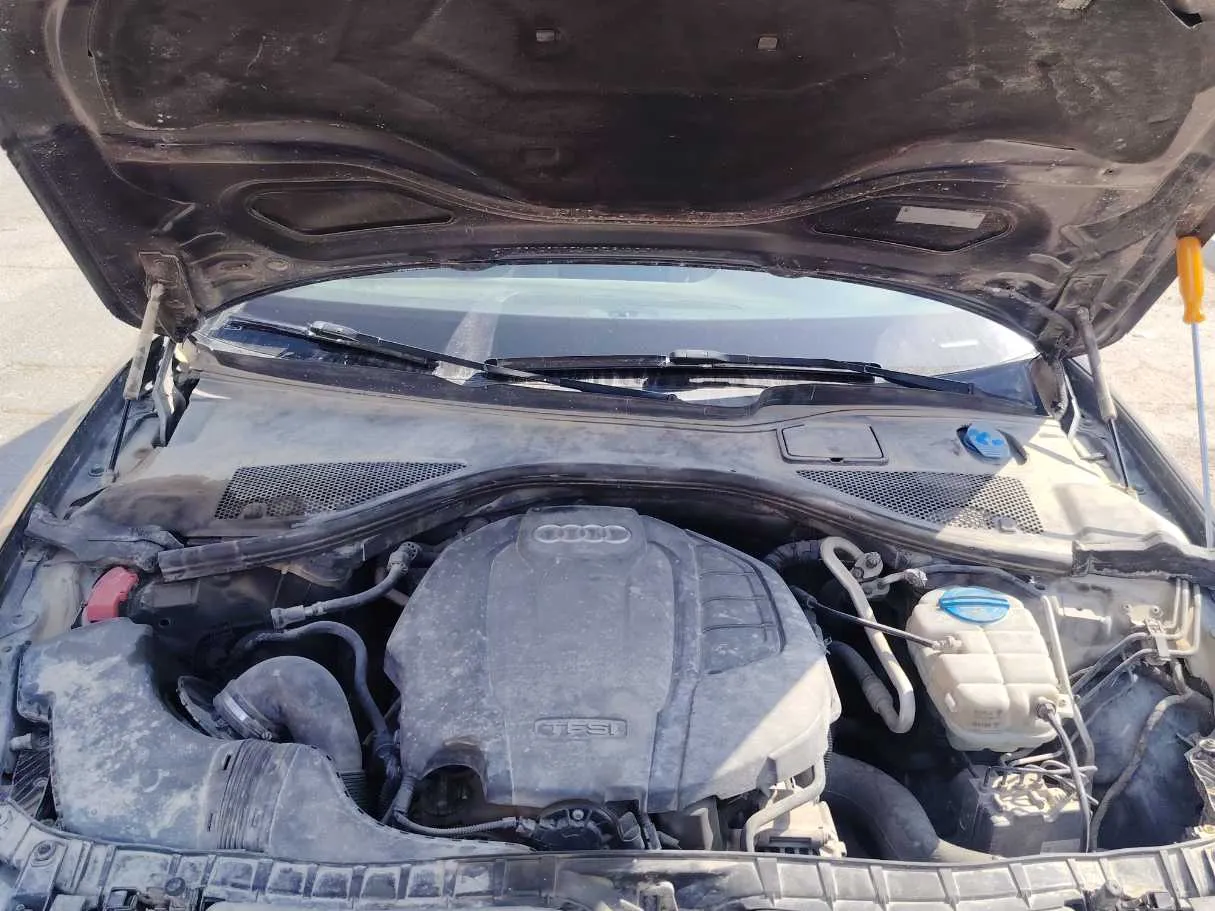 Car image 27