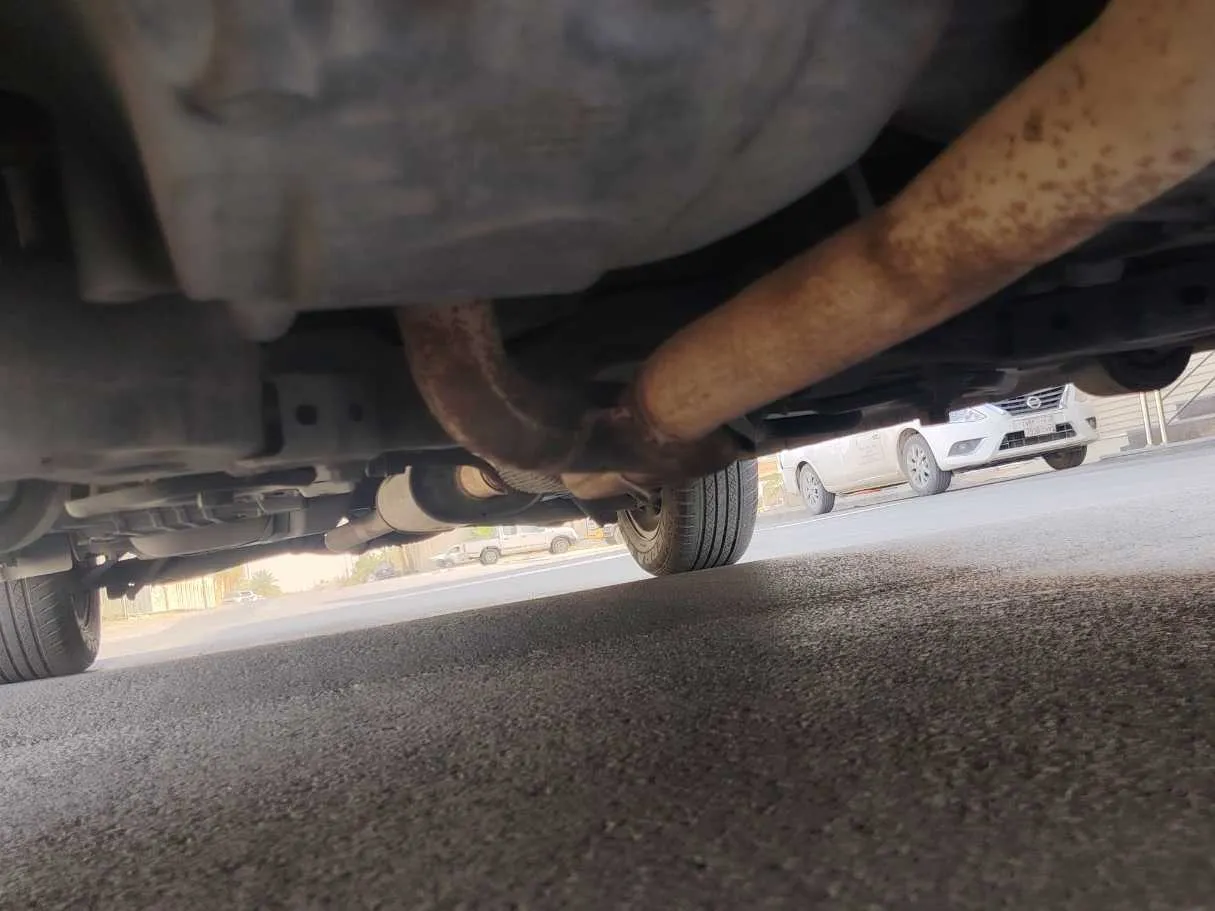 Car image 30