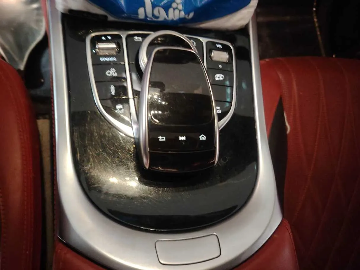 Car image 25