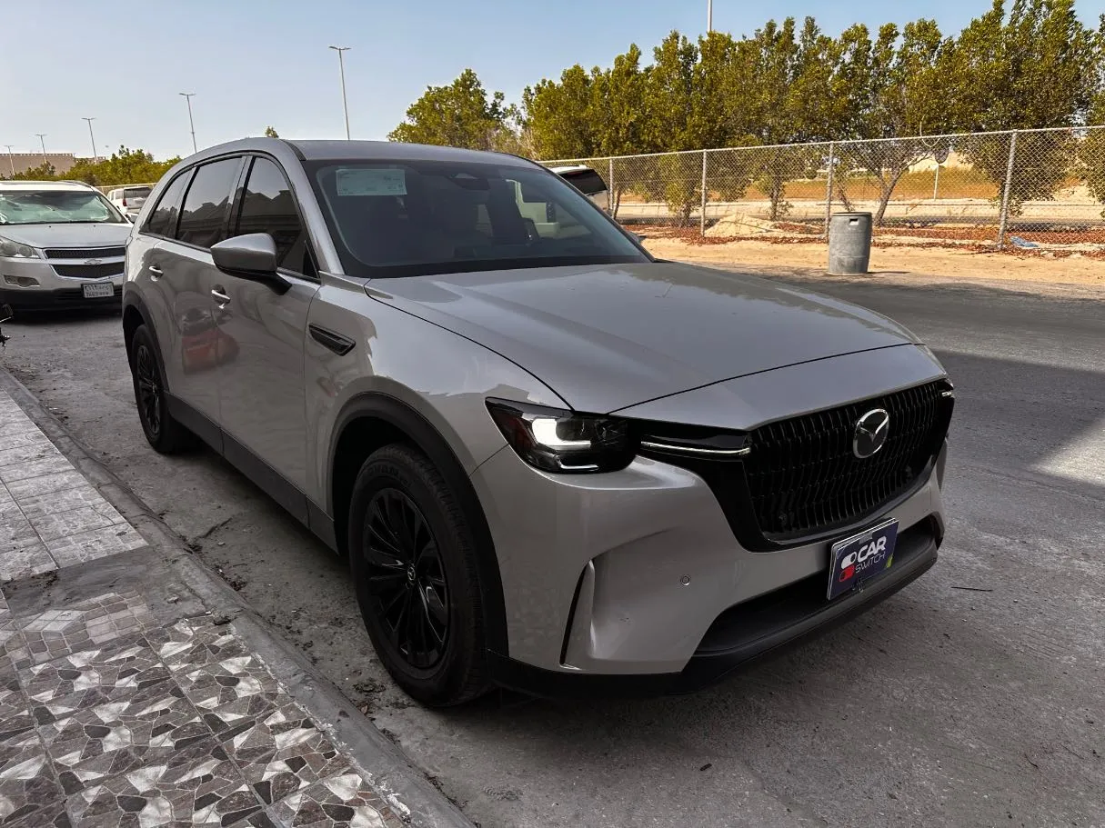Car image 3