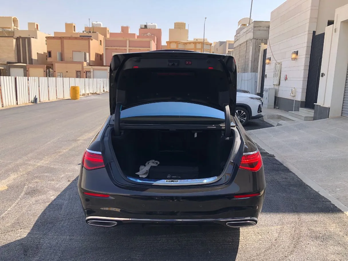 Car image 21