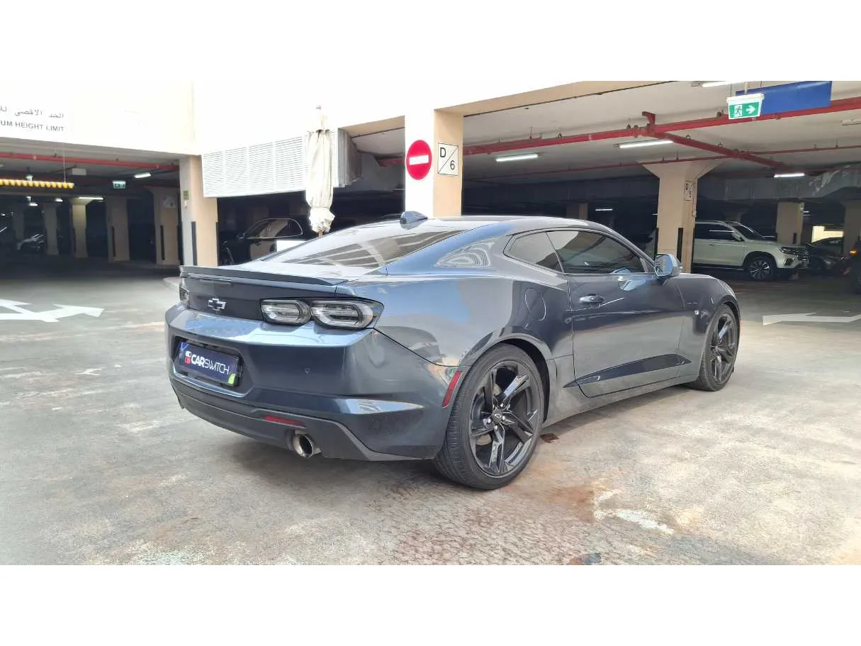 Car image 5