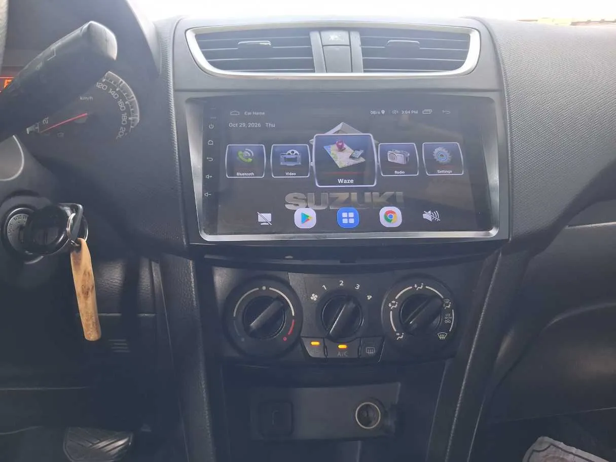 Car image 15