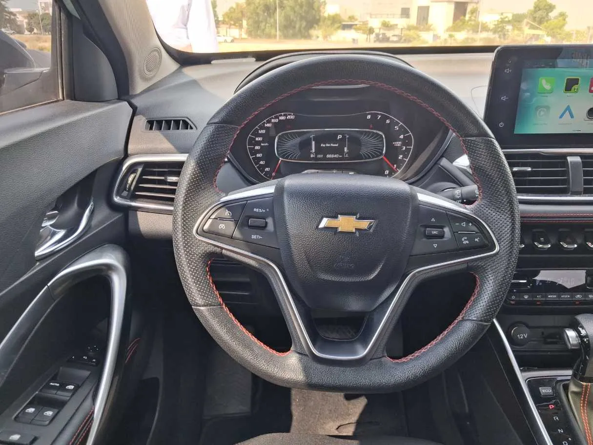 Car image 18