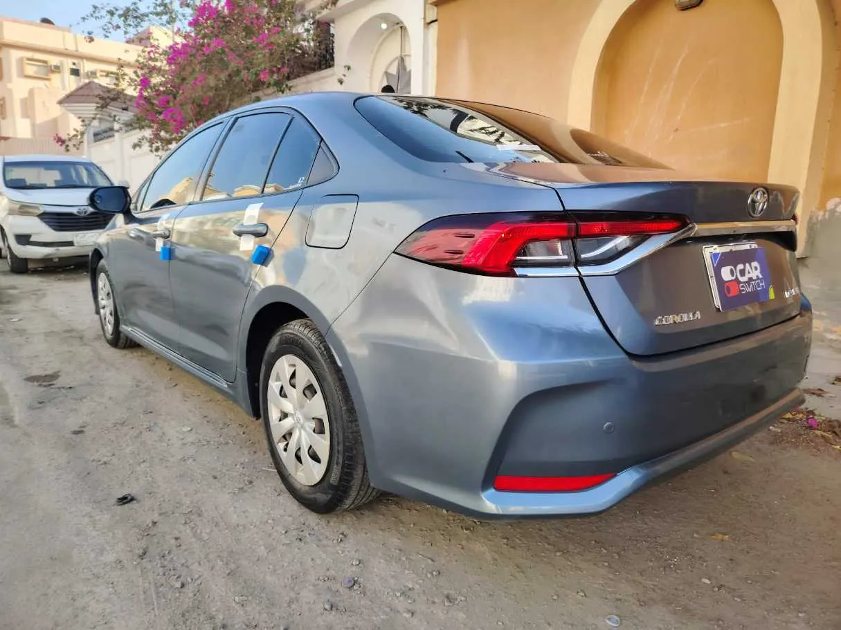 Car image 7