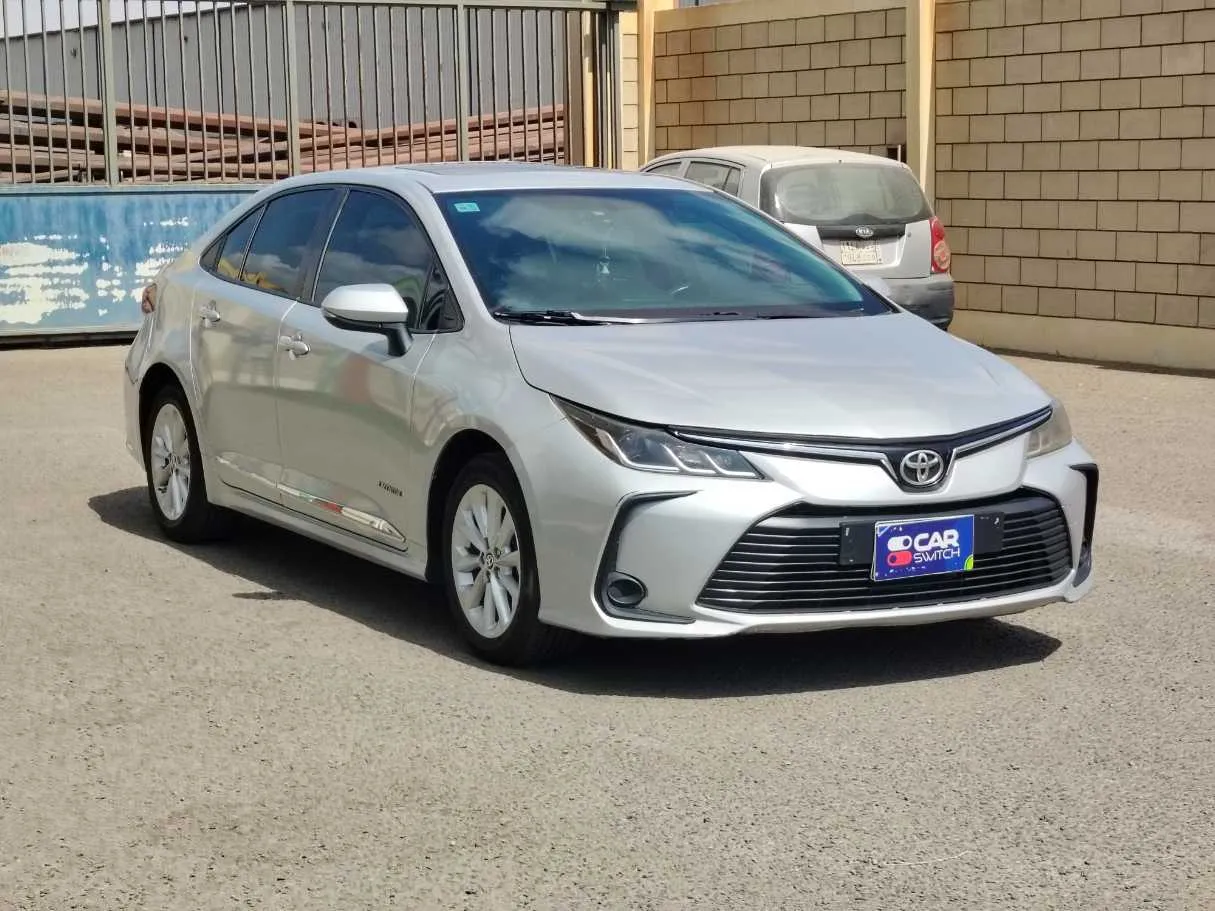Car image 3