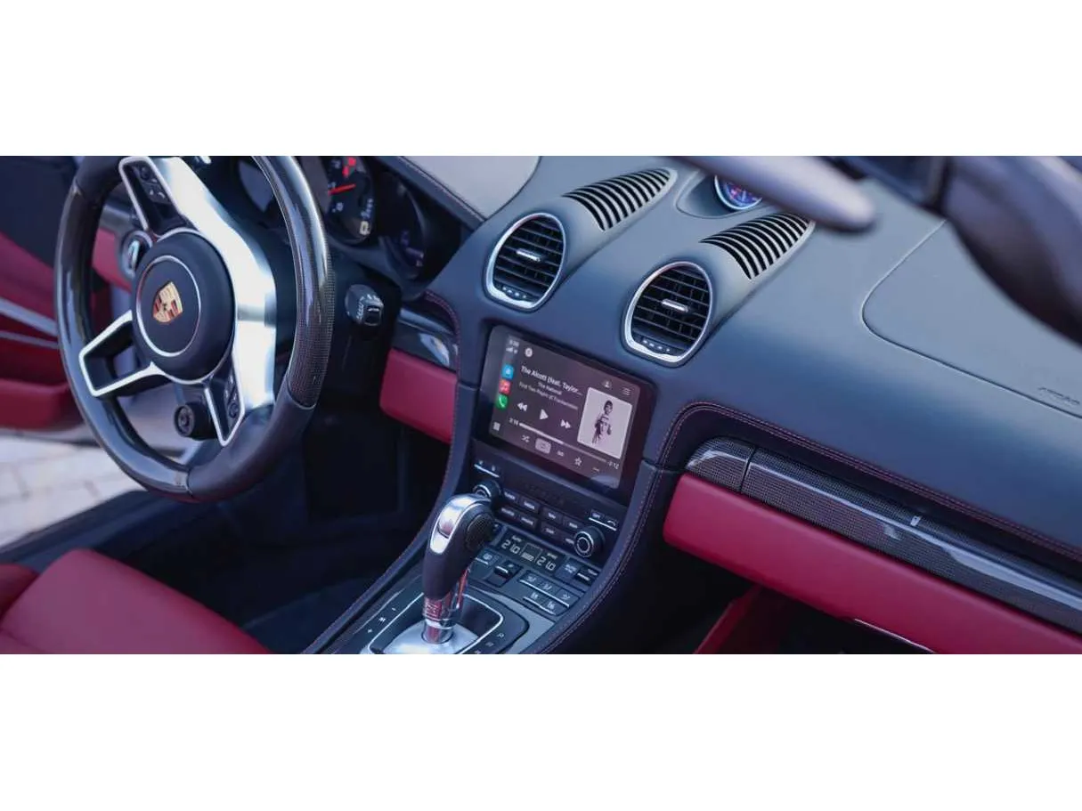 Car image 8