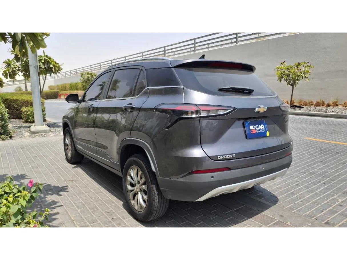 Car image 7
