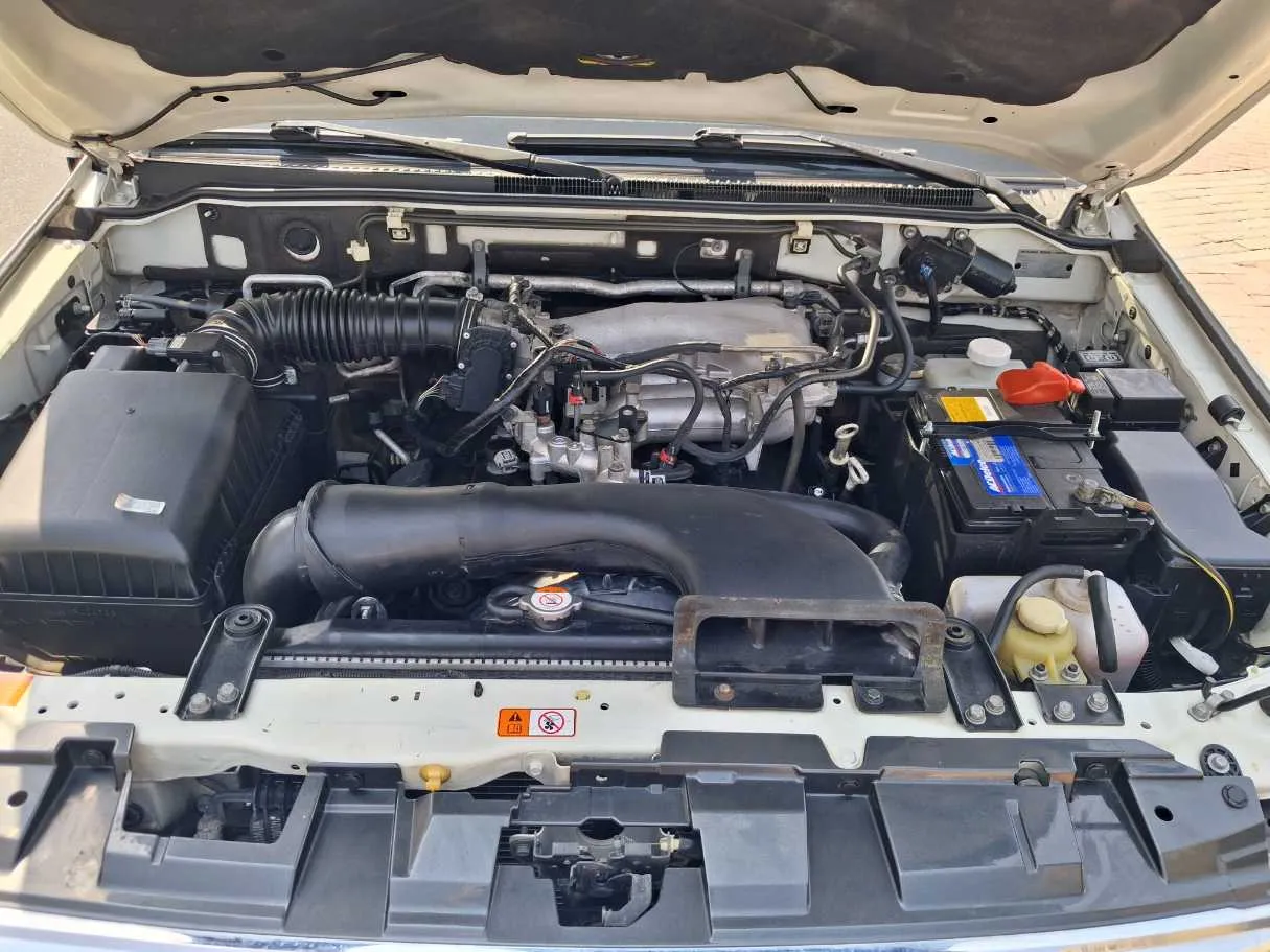 Car image 24