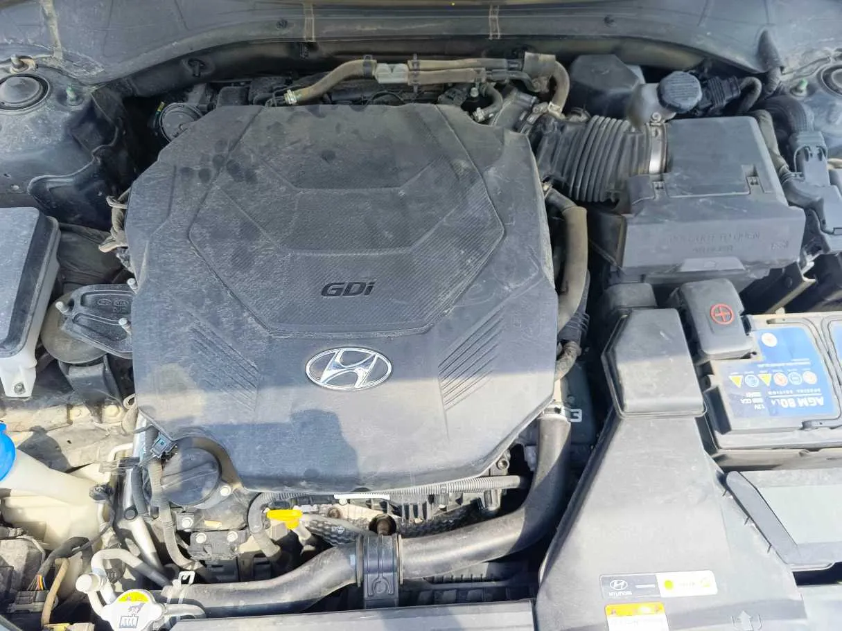 Car image 37