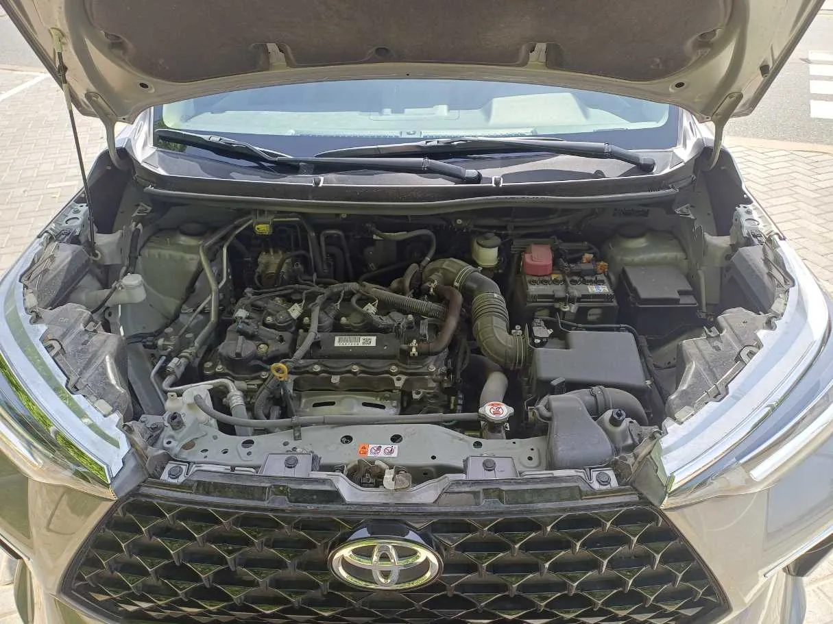 Car image 23