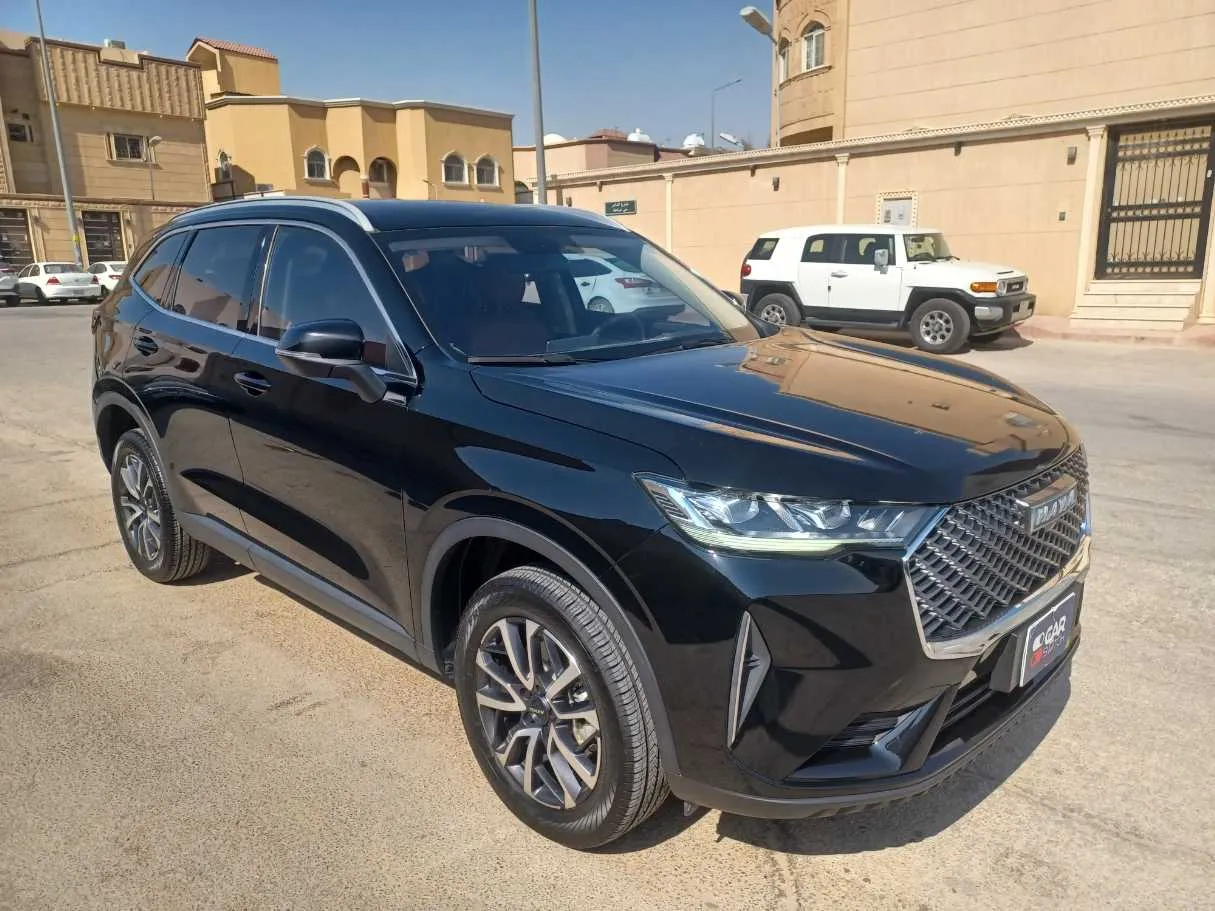 Car image 3