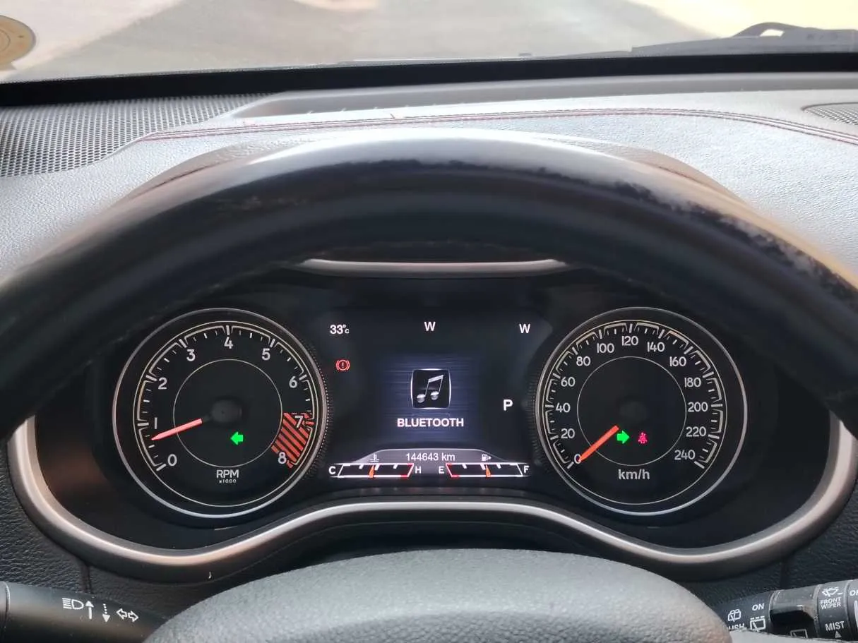 Car image 26