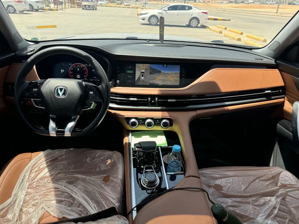 Car image 17
