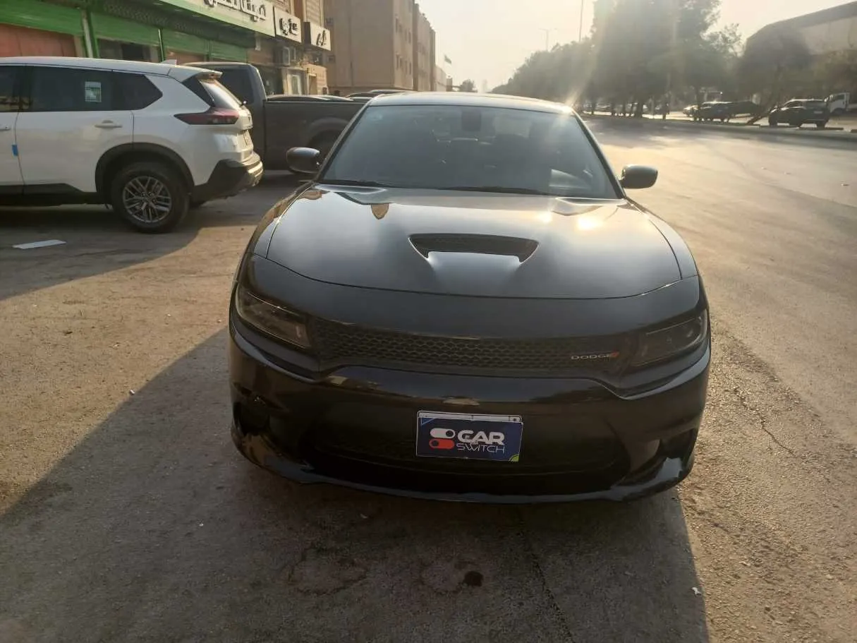 Car image 2