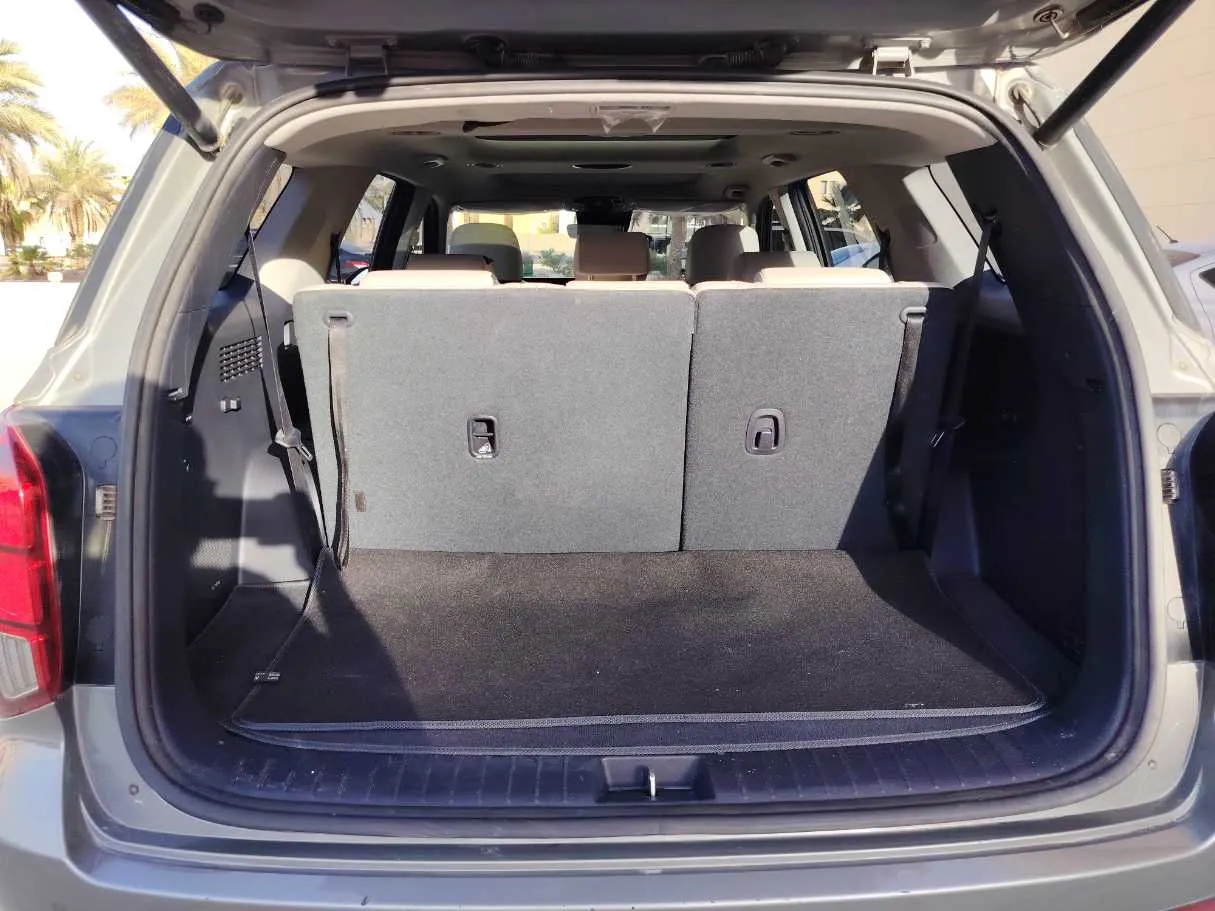 Car image 27