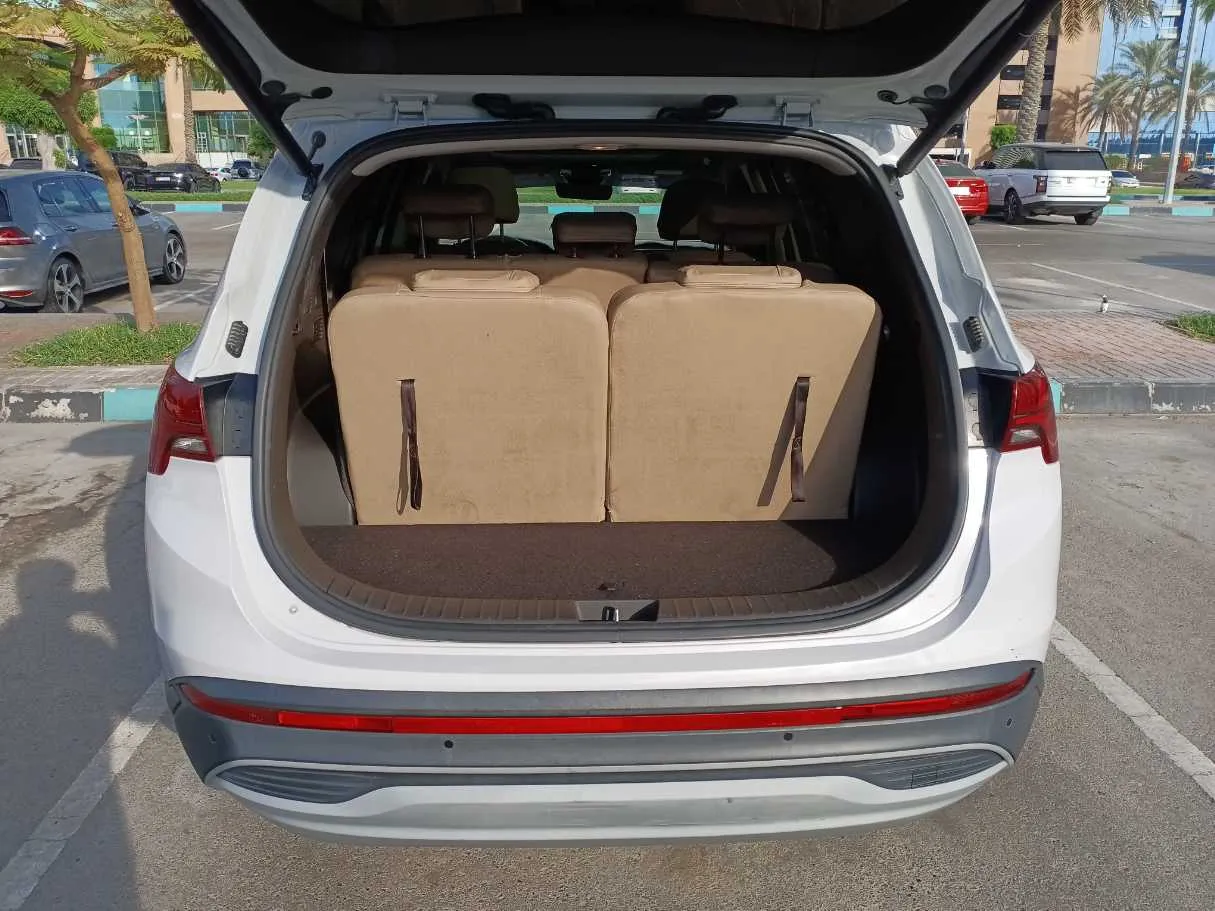 Car image 20