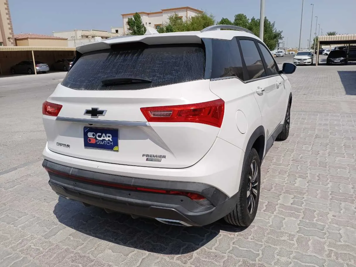Car image 5