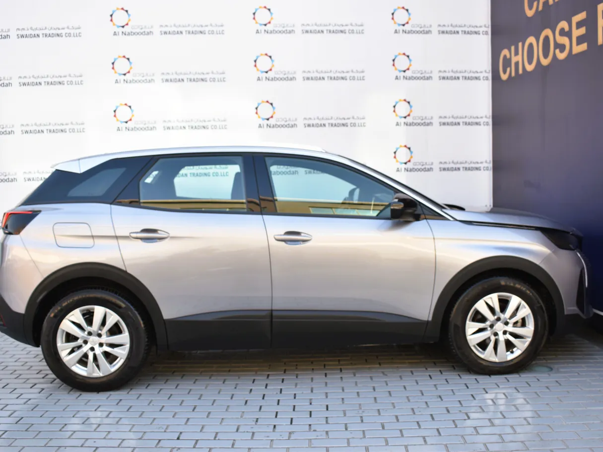 Car image 9