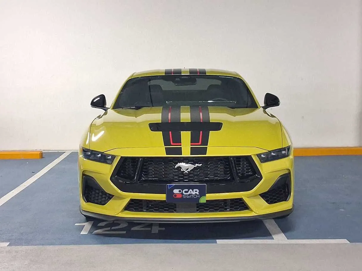 Car image 2