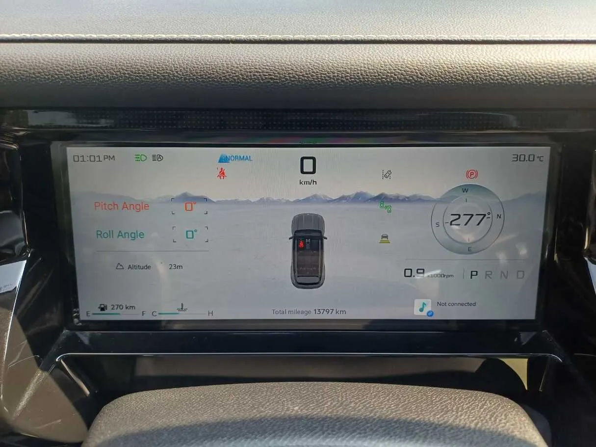 Car image 24